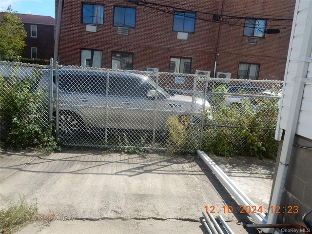 1027 E 83rd Street E 2, Brooklyn, NY 11236