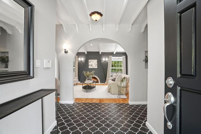 120 Brocastle Way, Los Gatos, CA 95032