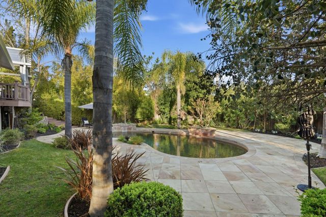 120 Brocastle Way, Los Gatos, CA 95032