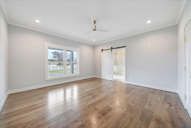 27 Smokehouse RD, Moneta, VA 24121