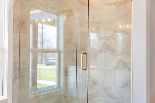 27 Smokehouse RD, Moneta, VA 24121