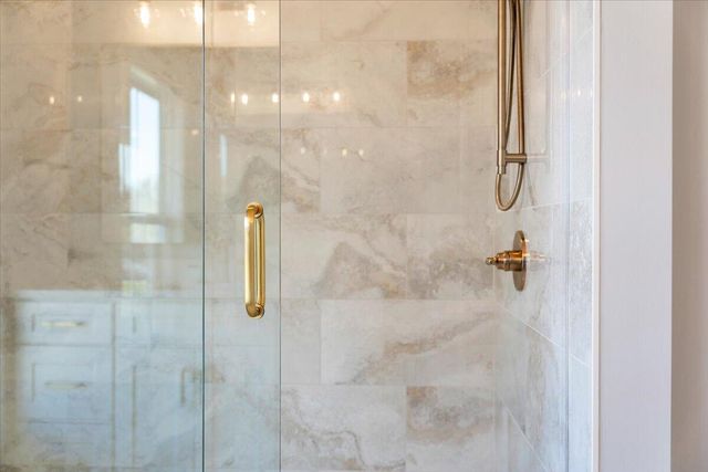 27 Smokehouse RD, Moneta, VA 24121