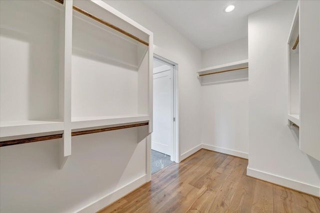 27 Smokehouse RD, Moneta, VA 24121