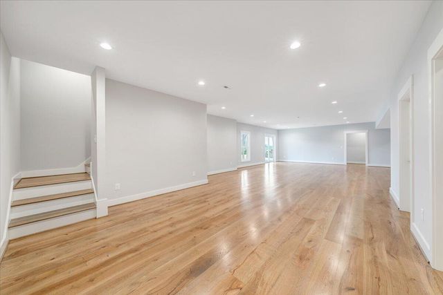 27 Smokehouse RD, Moneta, VA 24121