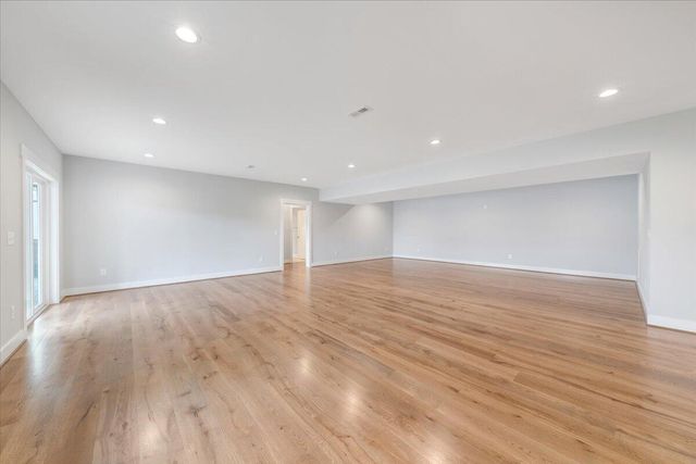 27 Smokehouse RD, Moneta, VA 24121