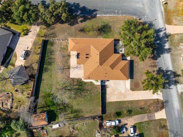 3903 Emerald Hill DR, Round Rock, TX 78681