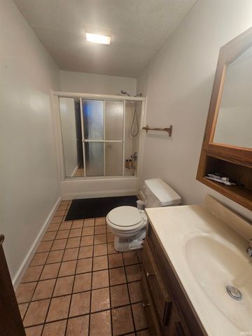 4035 N Hinkle Road, Bloomington, IN 47408