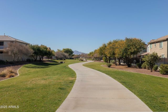 8912 S 40TH Drive, Laveen, AZ 85339