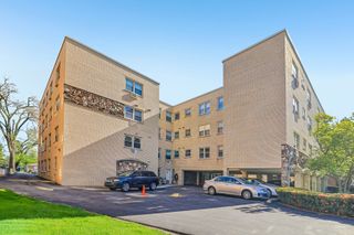5220 Oakton Street 410, Skokie, IL 60077