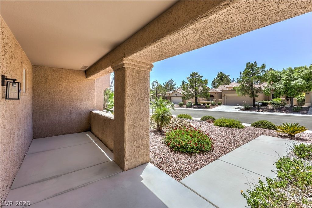 9332 Fresh Spring Drive, Las Vegas, NV 89134 — photo 4