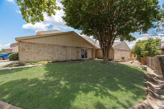 820 Saint Andrews Court, Garland, TX 75043