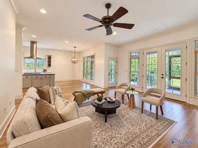 116 Waterchase Drive, Huntsville, AL 35806