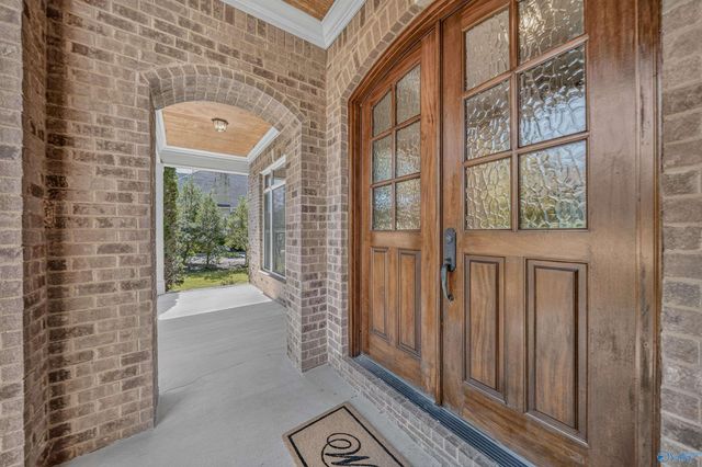 116 Waterchase Drive, Huntsville, AL 35806