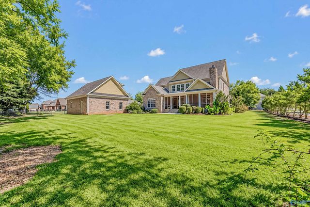 116 Waterchase Drive, Huntsville, AL 35806