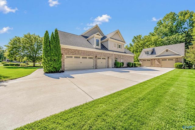 116 Waterchase Drive, Huntsville, AL 35806
