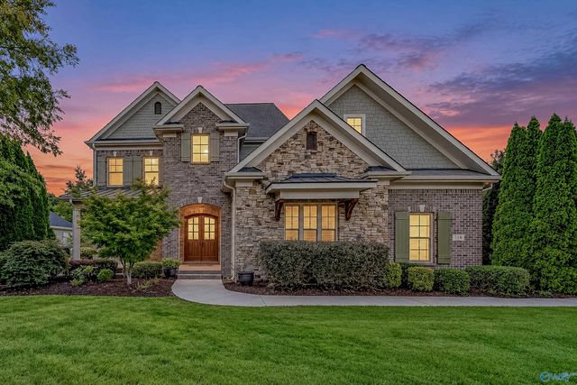 116 Waterchase Drive, Huntsville, AL 35806