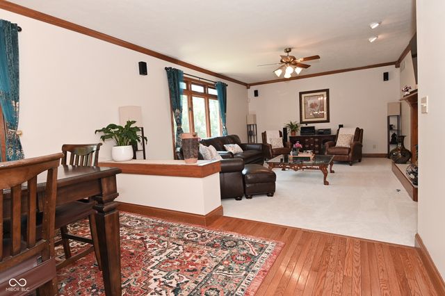 2307 Willow Lakes East Boulevard, Greenwood, IN 46143