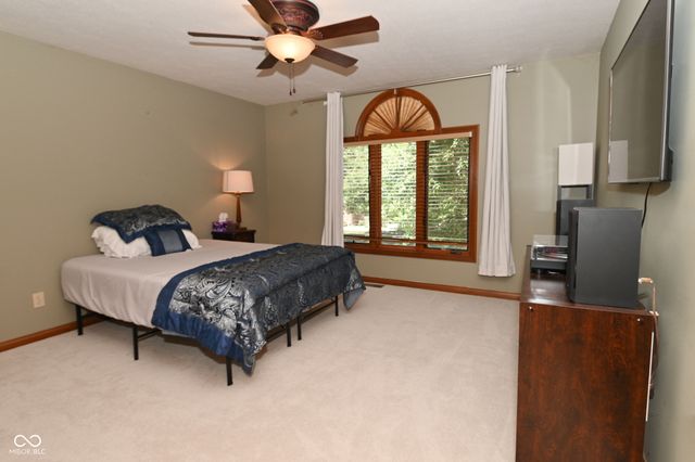 2307 Willow Lakes East Boulevard, Greenwood, IN 46143