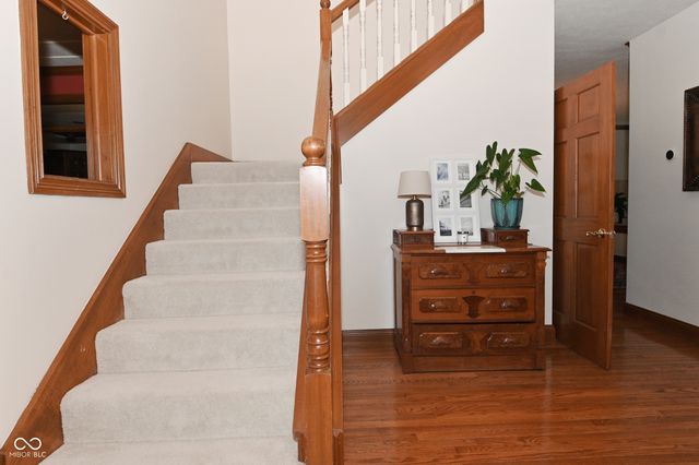 2307 Willow Lakes East Boulevard, Greenwood, IN 46143