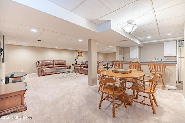 4105 Pomeroy Ct, Louisville, KY 40218