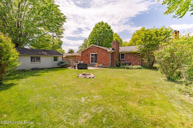 4105 Pomeroy Ct, Louisville, KY 40218