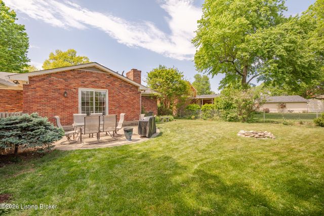 4105 Pomeroy Ct, Louisville, KY 40218