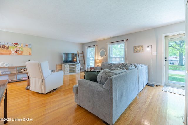 4105 Pomeroy Ct, Louisville, KY 40218