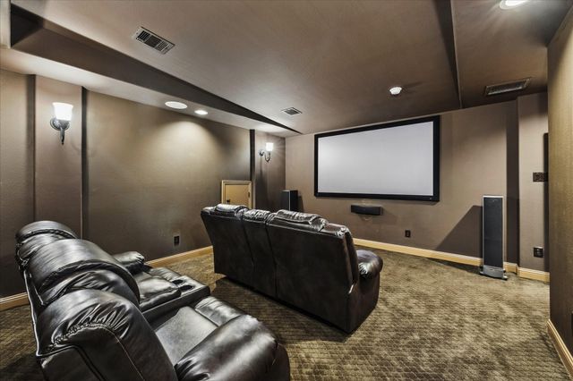 22 N Player Manor Circle, The Woodlands, TX 77382
