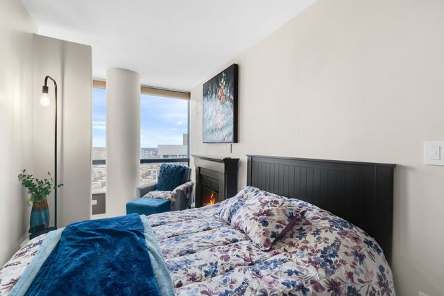 5415 N Sheridan Road 4010, Chicago, IL 60640