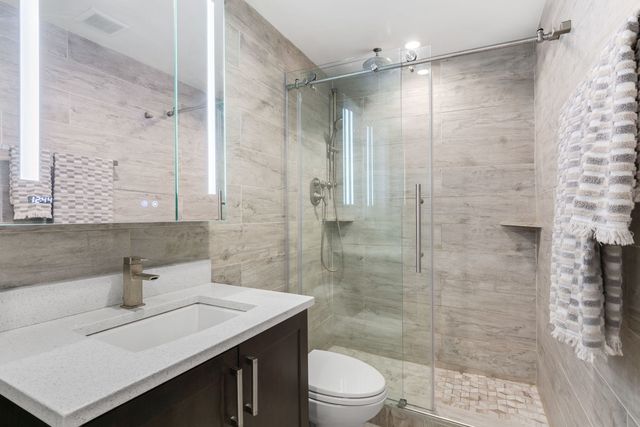 5415 N Sheridan Road 4010, Chicago, IL 60640