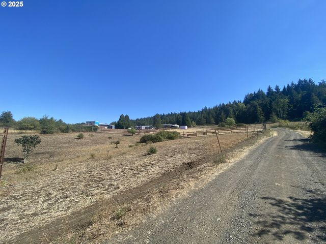 7555 SAWTELL Rd, Sheridan, OR 97378