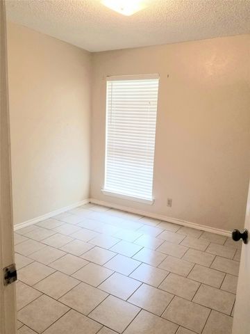 407 Gatewood Road 407, Garland, TX 75043