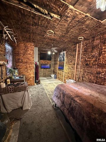 717 S 18TH Street, Herrin, IL 62948