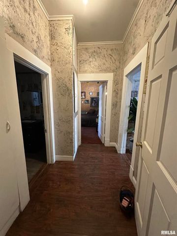 717 S 18TH Street, Herrin, IL 62948