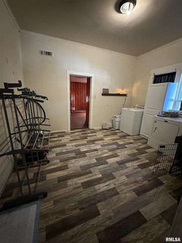 717 S 18TH Street, Herrin, IL 62948