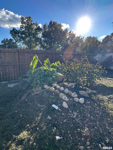 717 S 18TH Street, Herrin, IL 62948