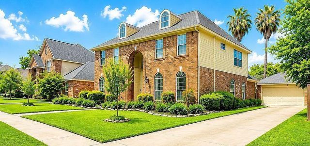 3227 Waters Way Drive, Sugar Land, TX 77478