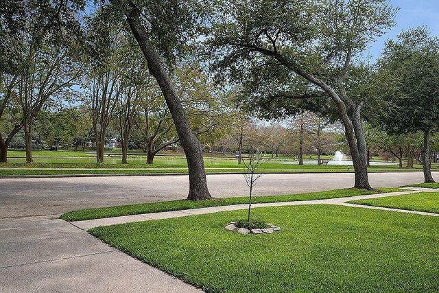 3227 Waters Way Drive, Sugar Land, TX 77478