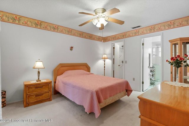 9470 Nakoma Way, Weeki Wachee, FL 34613