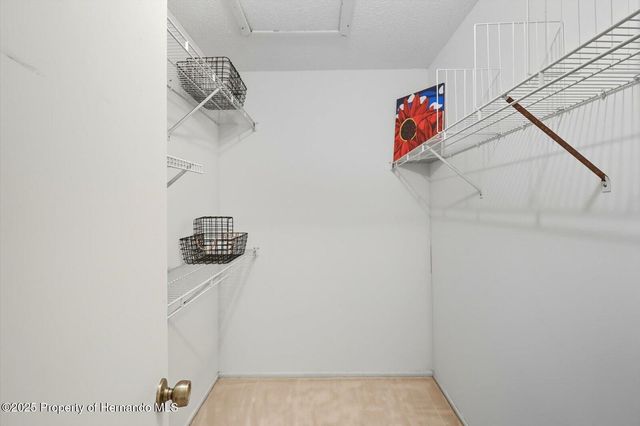 9470 Nakoma Way, Weeki Wachee, FL 34613