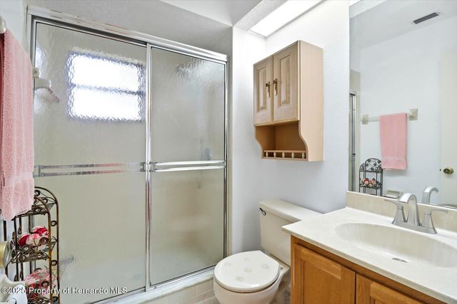 9470 Nakoma Way, Weeki Wachee, FL 34613