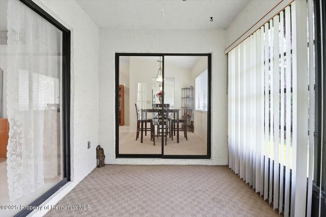 9470 Nakoma Way, Weeki Wachee, FL 34613