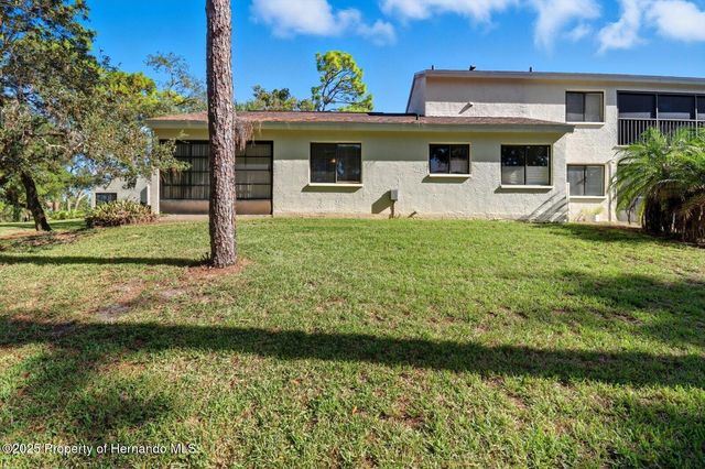 9470 Nakoma Way, Weeki Wachee, FL 34613