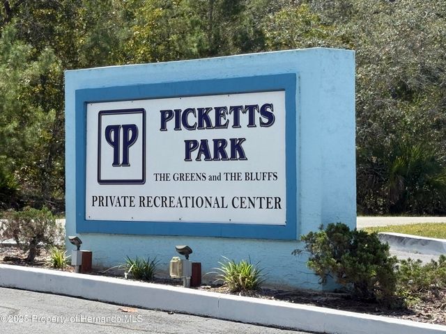 9470 Nakoma Way, Weeki Wachee, FL 34613