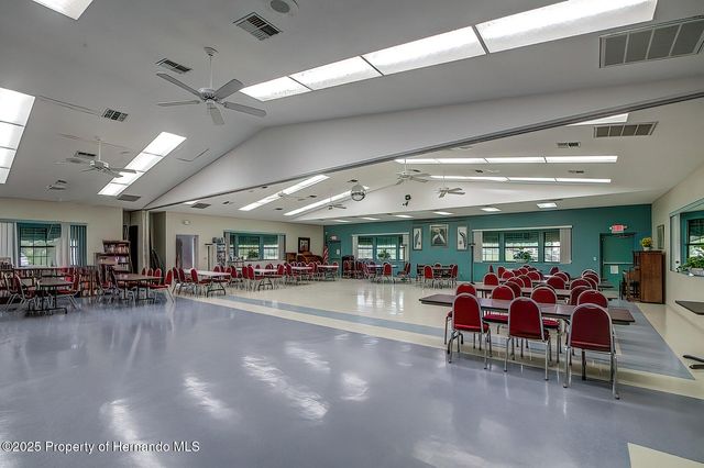 9470 Nakoma Way, Weeki Wachee, FL 34613