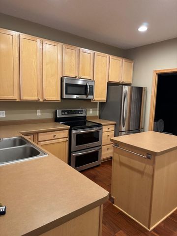 17713 96th Avenue N, Maple Grove, MN 55311
