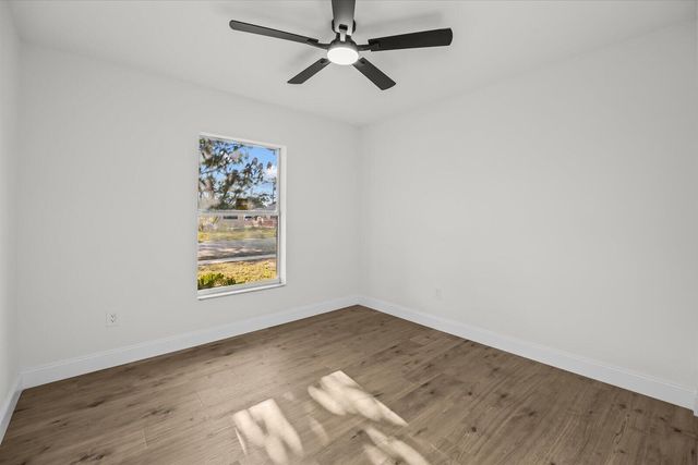 945 SE Forrest Park Drive, Stuart, FL 34994