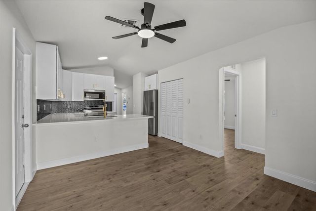 945 SE Forrest Park Drive, Stuart, FL 34994