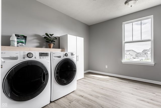 5574 Pecan Court, Noblesville, IN 46062