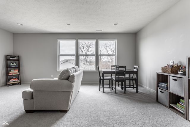 5574 Pecan Court, Noblesville, IN 46062